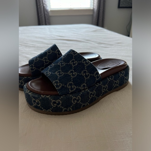 Gucci platform sandals - Picture 1 of 3
